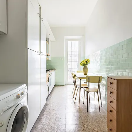 - Spacious Apartmente Near The Beach! 公寓